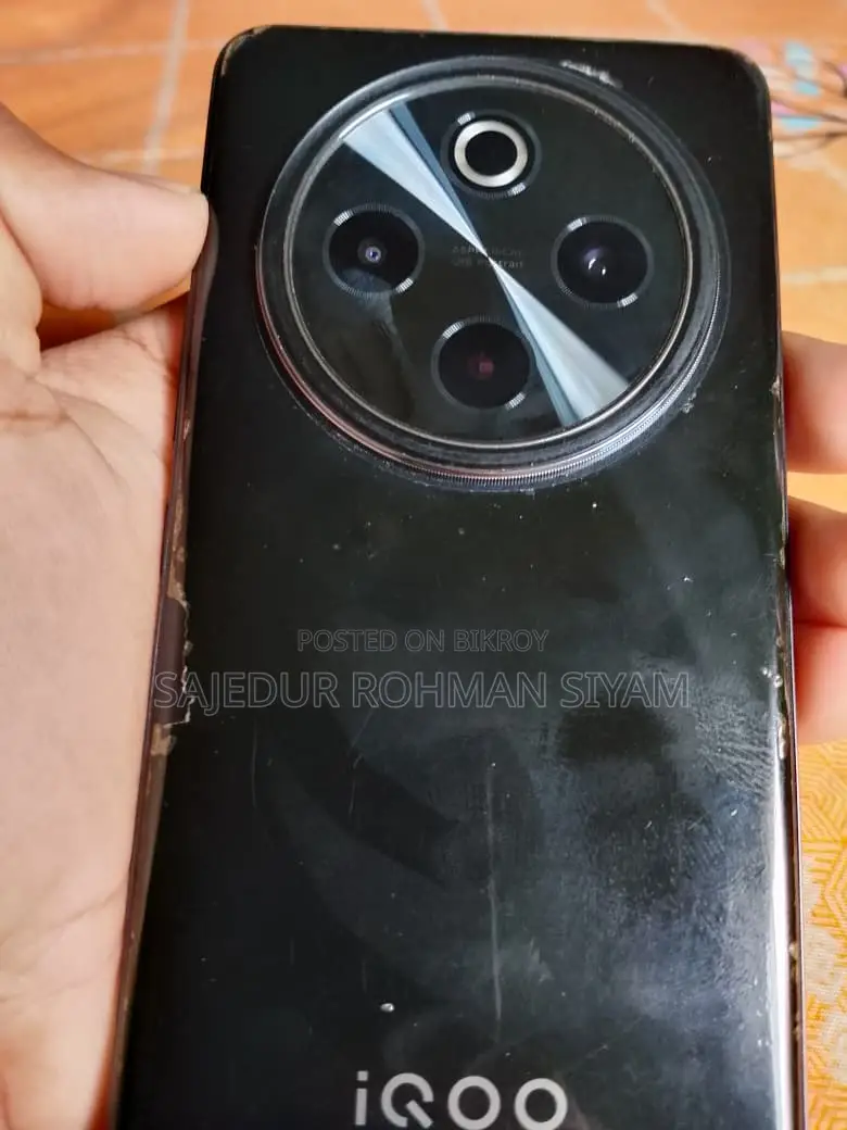 Vivo iQOO Z10 128 GB Black