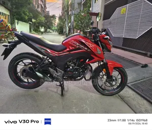 Honda Hornet 2024 Red