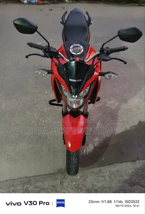 Honda Hornet 2024 Red