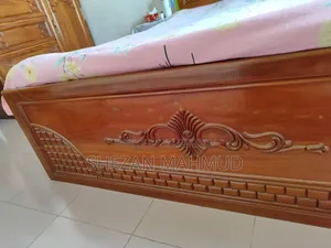 মেহগনি কাঠের খাট