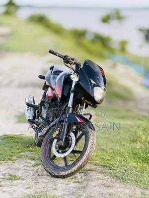 বাজাজ পালসার ১৫০ ২০১৬ কালো
