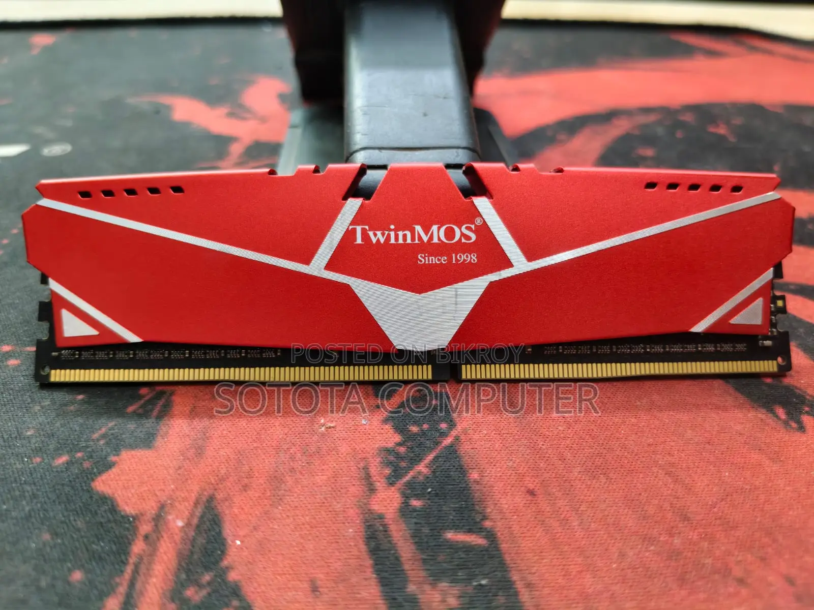 TwinMOS 8GB DDR4 3200MHz U-DIMM Memory Module for Desktop