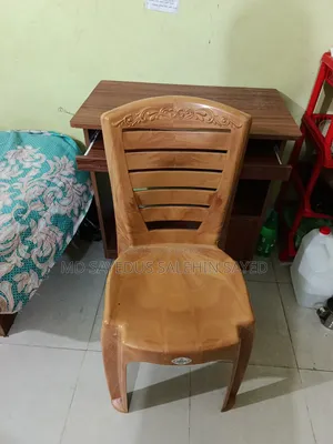 চেয়ার RFL এরও প্লাই উড টেবিল