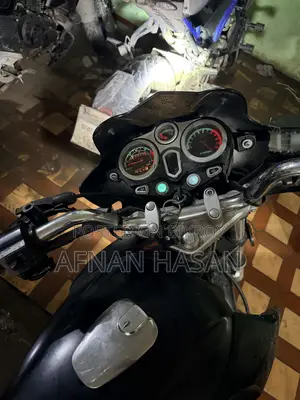 Runner Bullet 100 2018 Black