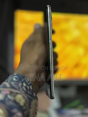 টেকনো স্পার্ক ২০ প্রো প্লাস ২৫৬ জিবি সাদা