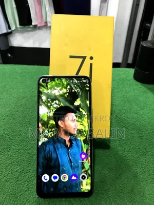 রিয়েলমি ৭আই ১২৮ জিবি নীল