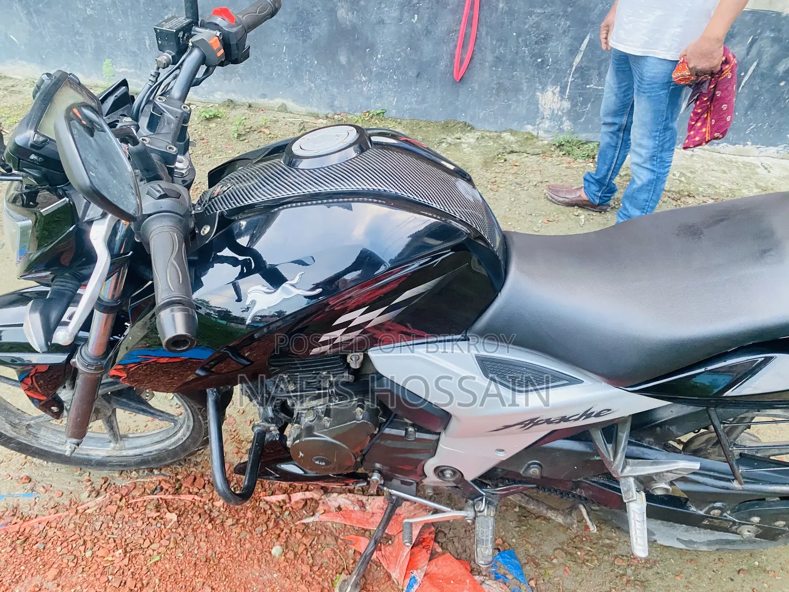 টিভিএস আপ্যাচি আরটিআর ১৬০ ৪ভি ২০২০ কালো