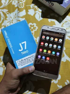 Samsung Galaxy J7 Neo 16 GB Gold