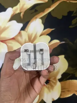 iPhone 20w Adapter