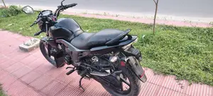 হোন্ডা সিবি ২০১৫ ব্ল্যাক