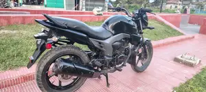হোন্ডা সিবি ২০১৫ ব্ল্যাক