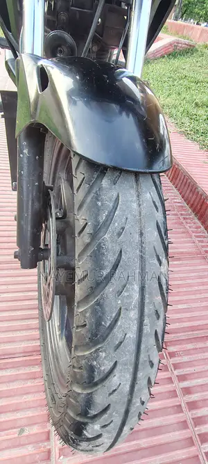 হোন্ডা সিবি ২০১৫ ব্ল্যাক