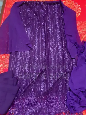 * কাপড়ের রঙ ও মেটেরিয়াল (পার্পল জর্জেইনের কাজ)