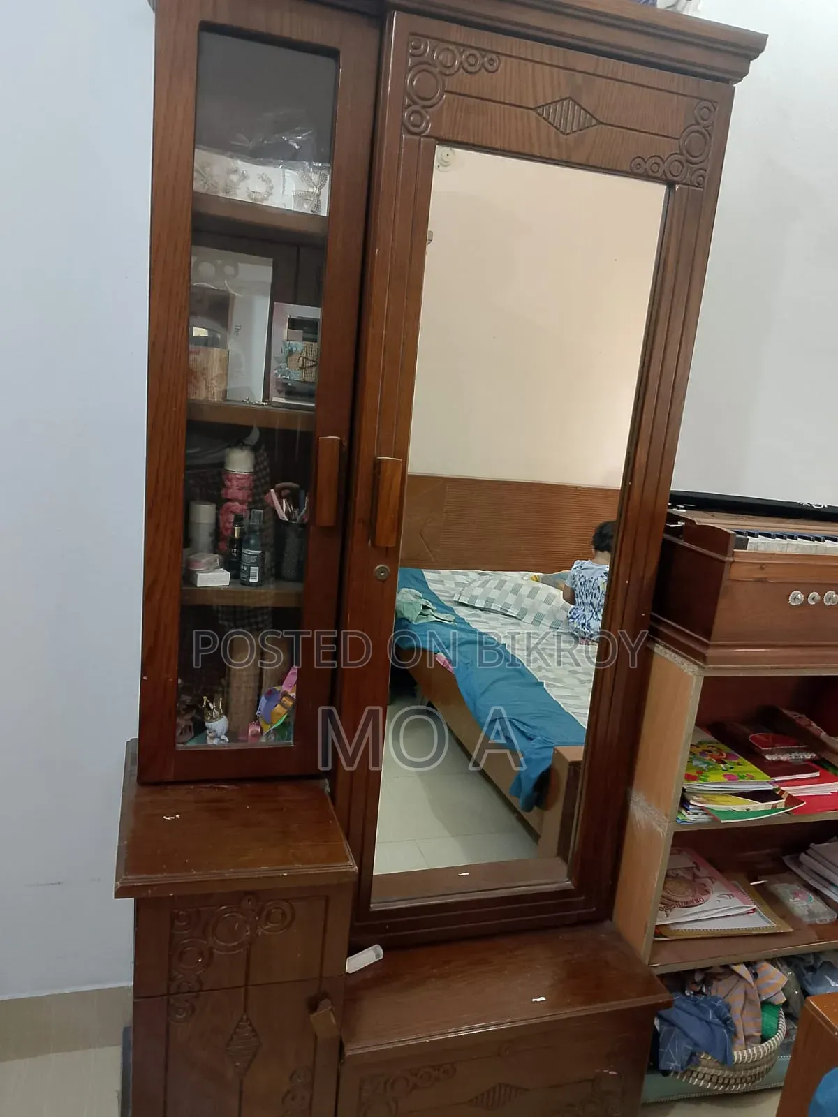 ড্রেসিং টেবিল বিক্রির জন্য