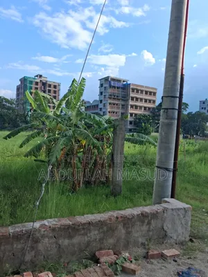 Land Near South Metro Station