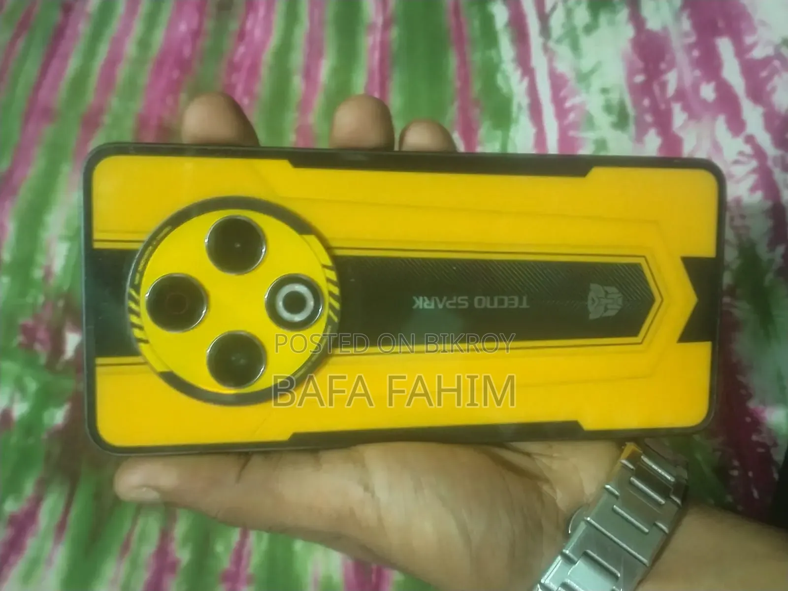 Tecno Spark 30 128 GB Yellow