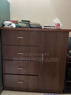 Wardrobe (Almari)