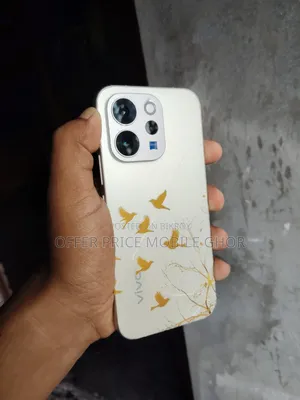 Vivo V70 256 GB Red