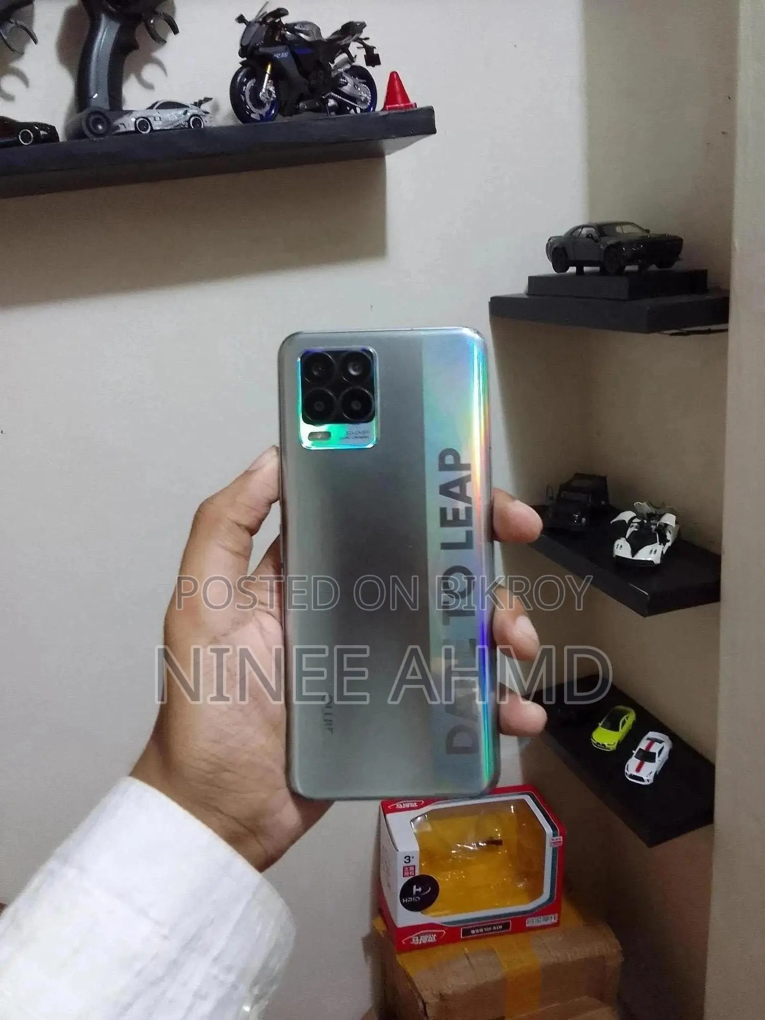 রিয়েলমি ৮ প্রো ১২৮ জিবি সিলভার