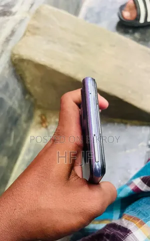 স্যামসাং গ্যালাক্সি এ৫২ ১২৮ জিবি কালো