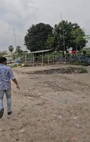 ৫.৫০ কাঠা সম্পূর্ণ স্কয়ার জমি লেক ভিউ পূর্বাচলের কাছে