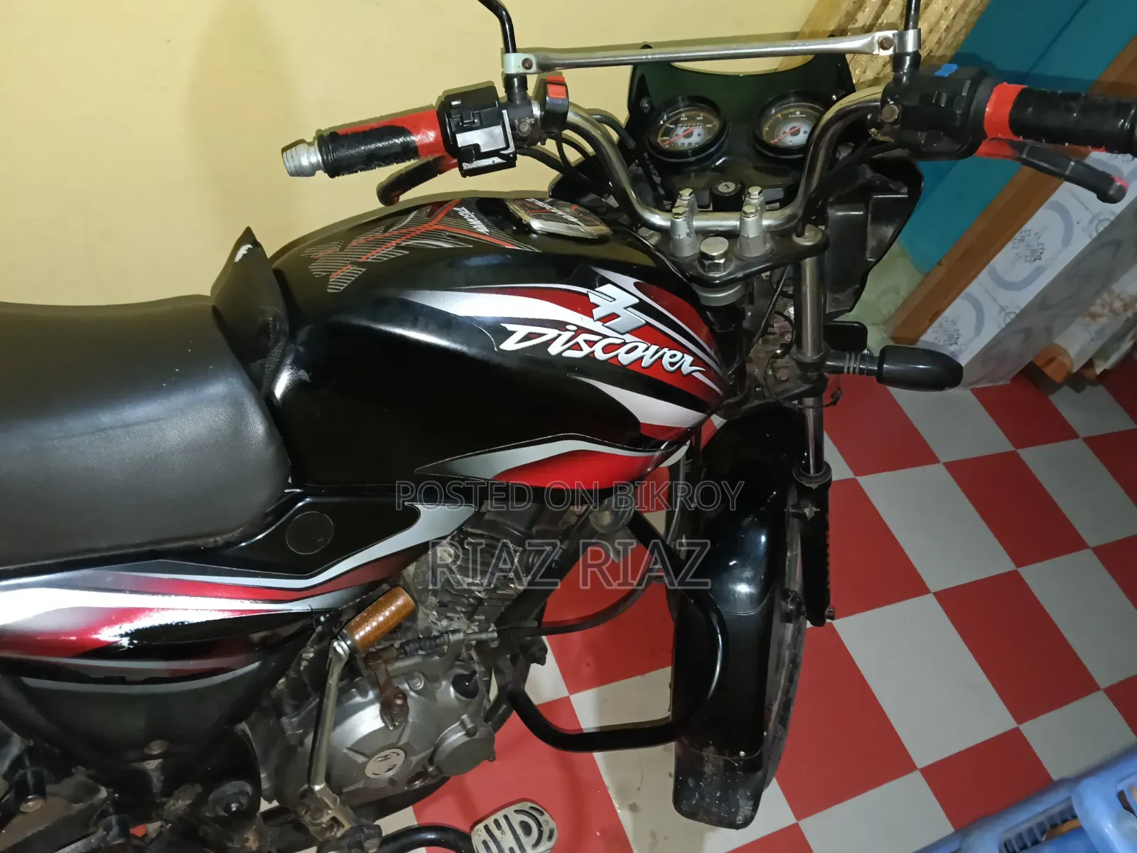 Bajaj Discover 100 2013 Purple