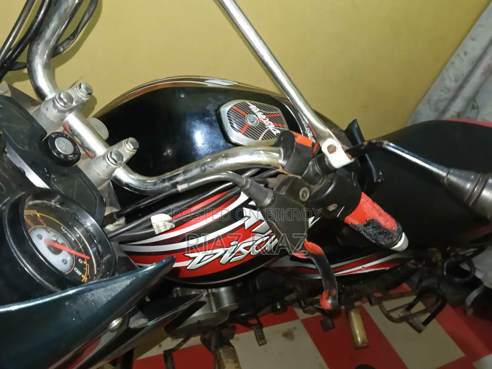 Bajaj Discover 100 2013 Purple