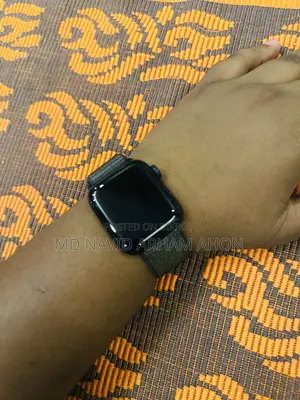 অ্যাপল ওয়াচ এসই২ (৪০মিমি)