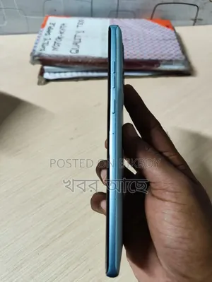 মটোরোলা এজ ৫০ ফিউশন ১২৮ জিবি ব্লু