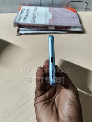 মটোরোলা এজ ৫০ ফিউশন ১২৮ জিবি ব্লু