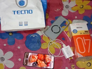 Tecno Spark 40 Pro 256 GB