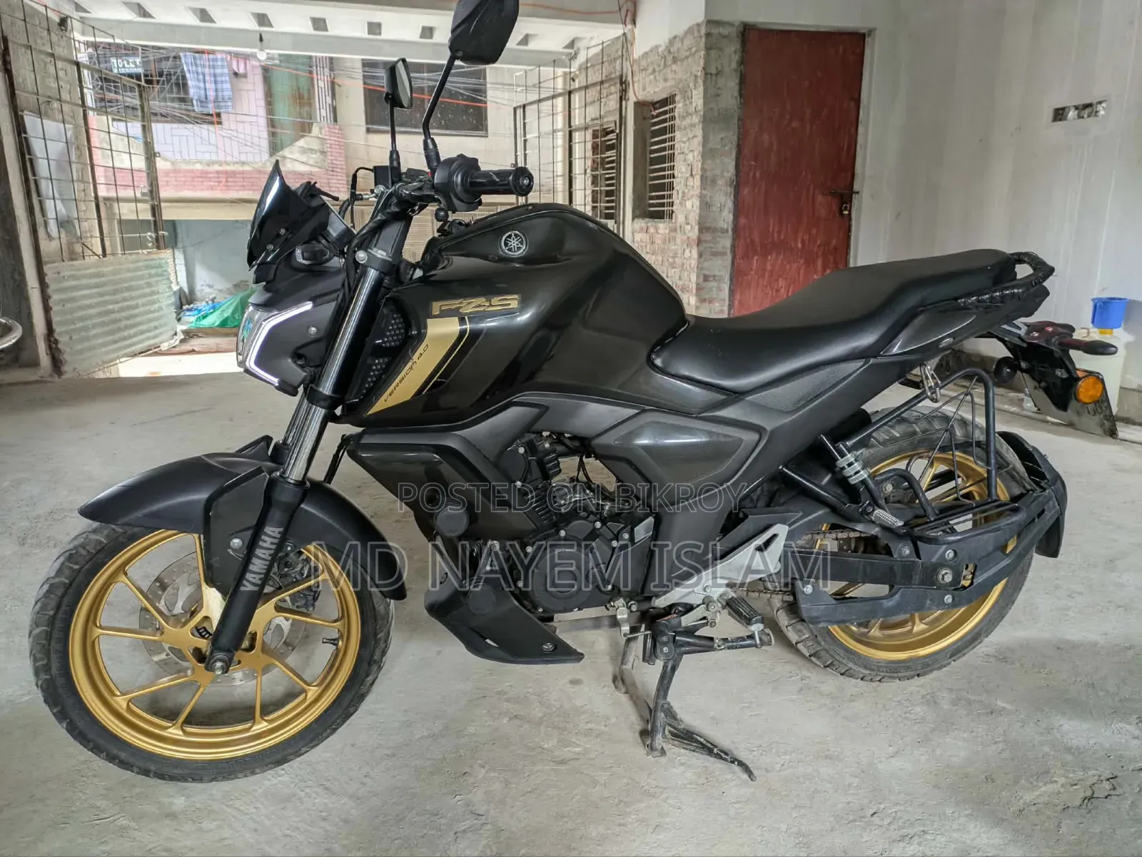 Yamaha FZS V4 2025 Black