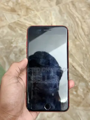 Apple iPhone 8 Plus 64 GB Red