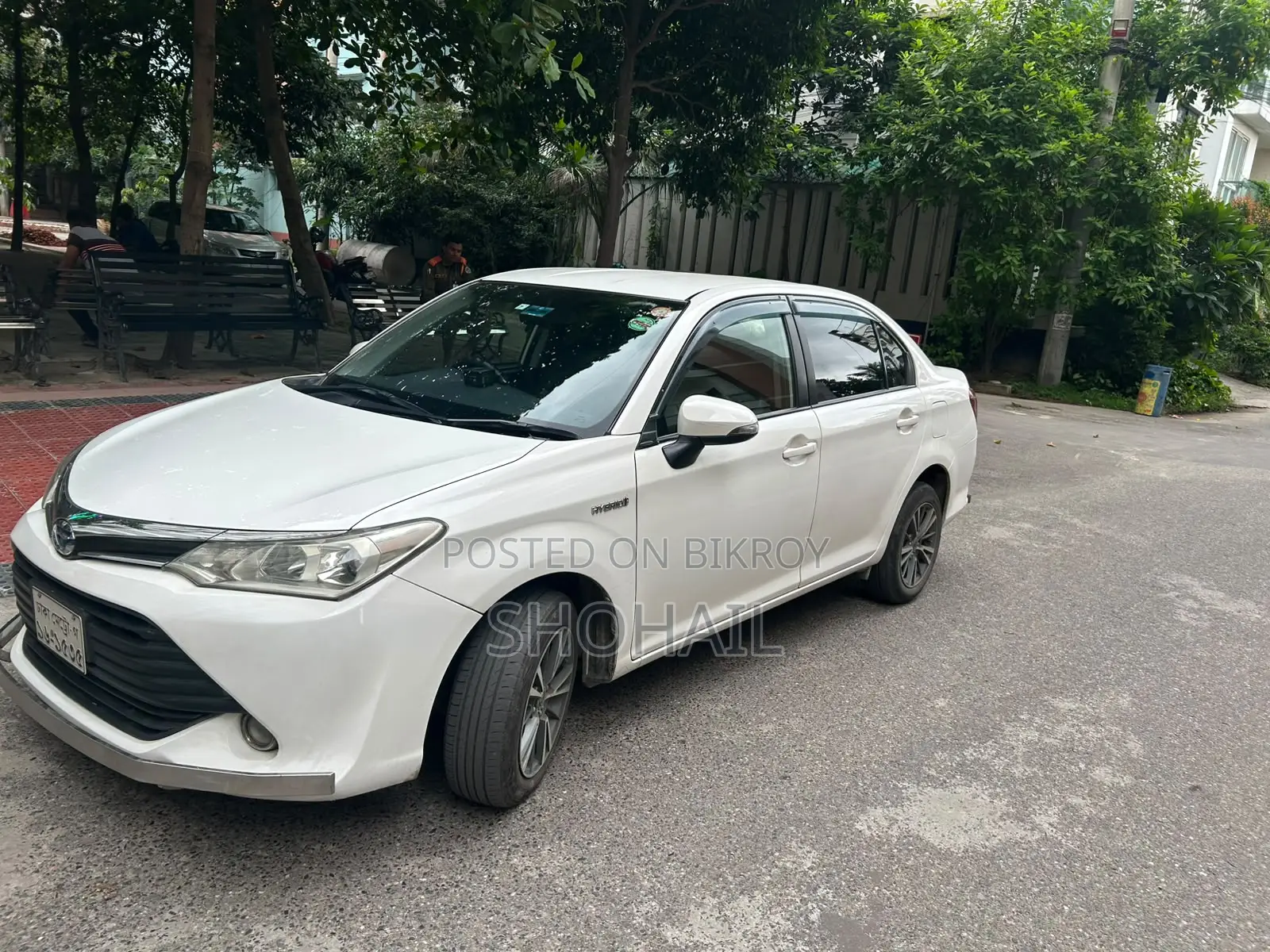 Toyota Axio 1.5 Hybrid 2WD 2017 White