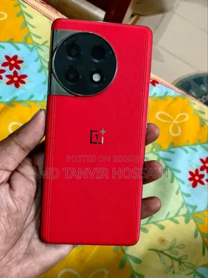 ওয়ানপ্লাস ১১আর ১২৮ জিবি রেড