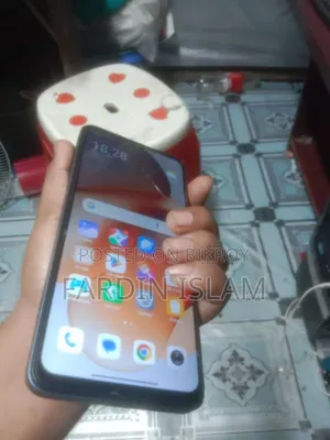 Realme 128 GB Blue