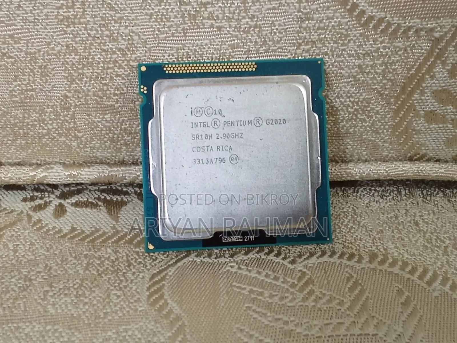 Intel Pentium G2020 Desktop Processor + Original Intel Heatsink Fan