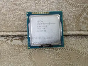 Intel Pentium G2020 Desktop Processor + Original Intel Heatsink Fan