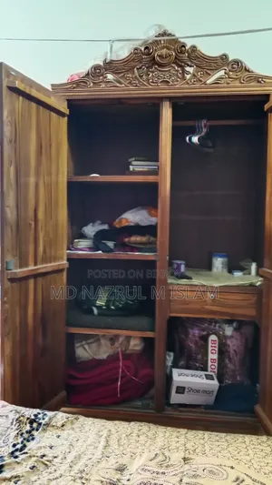 সেগুন কাঠের আলমারি বনশ্রী