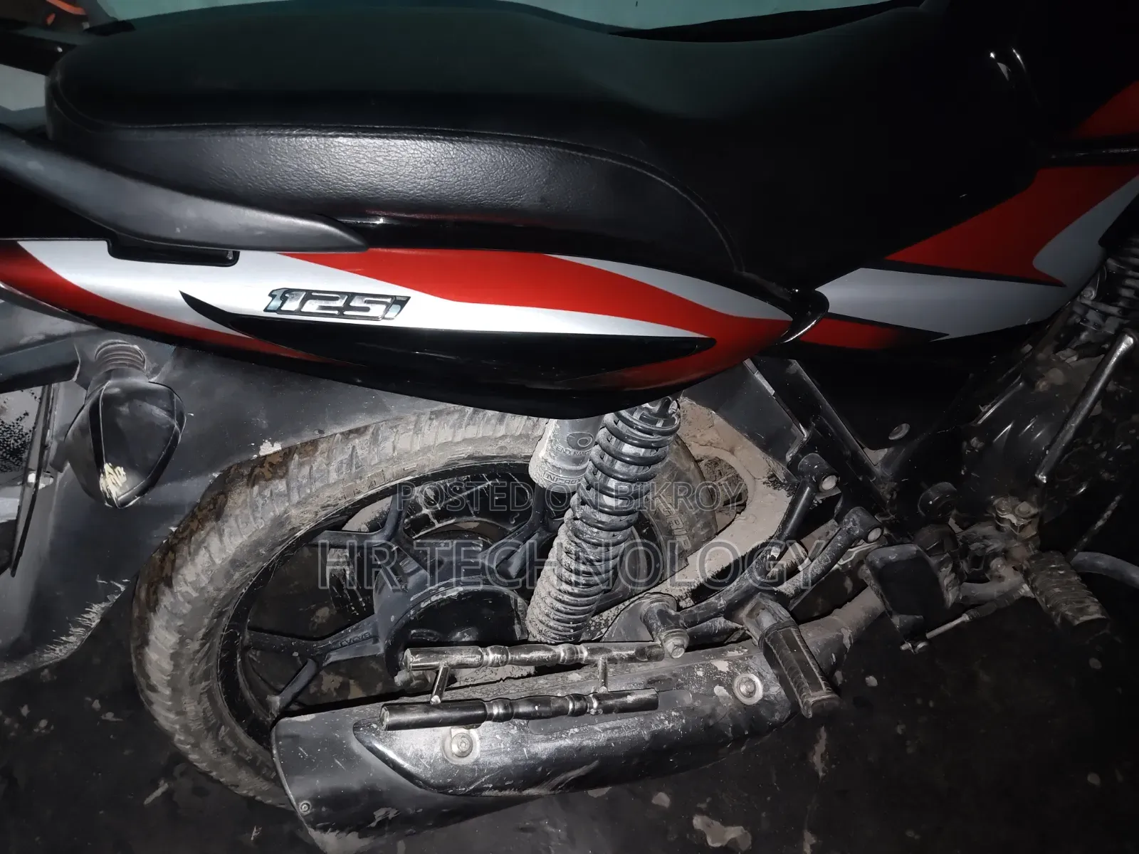 Bajaj Discover 125 2022 Orange