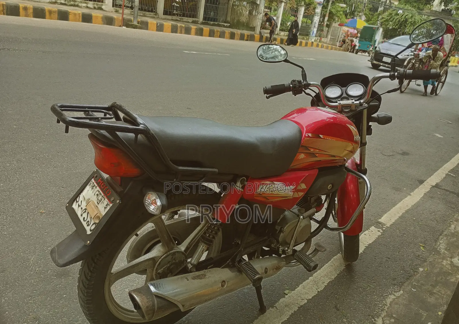 হিরো এইচএফ ডিলাক্স ২০১৬ লাল