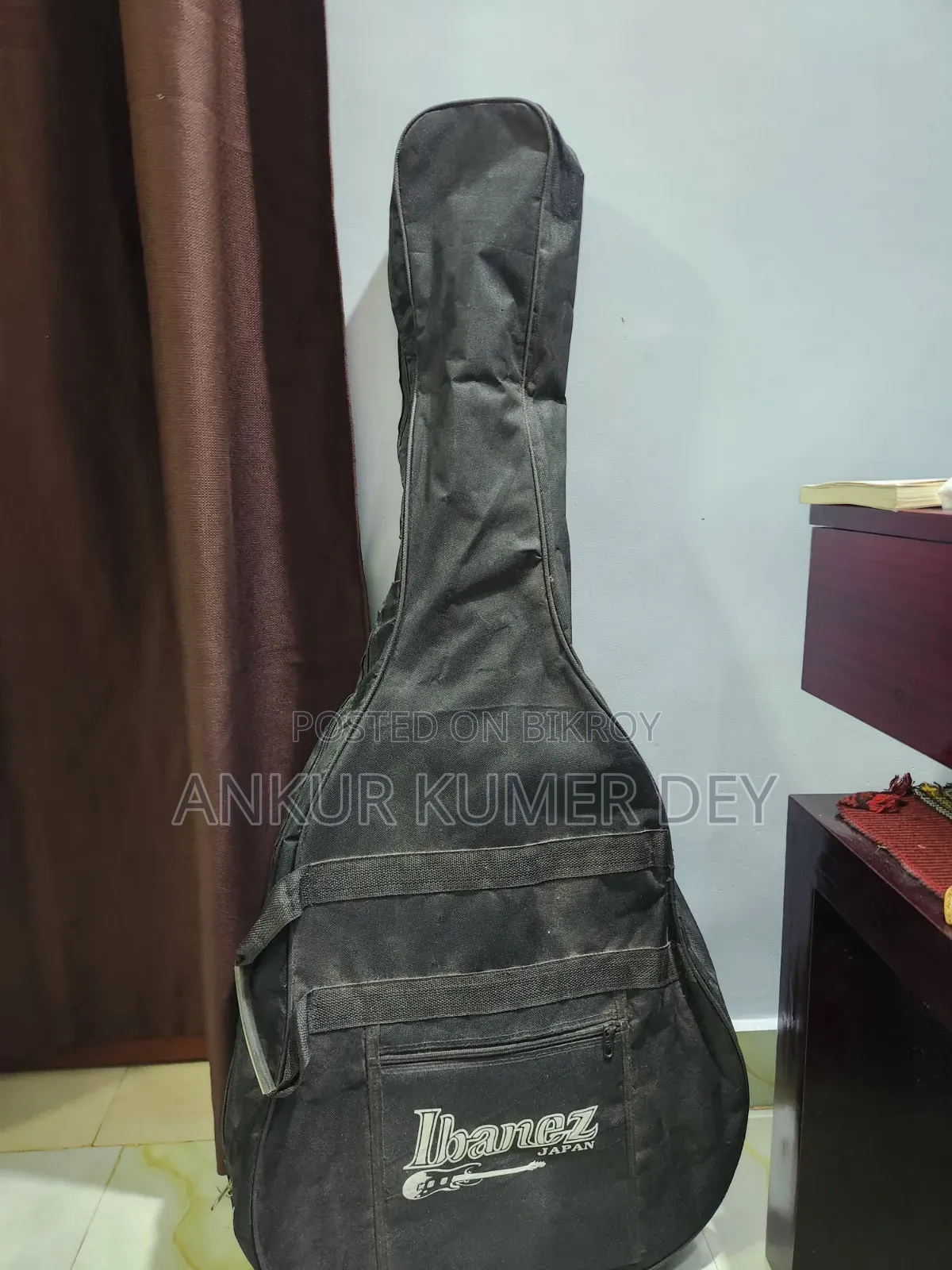 সিগনেচার গিটার
