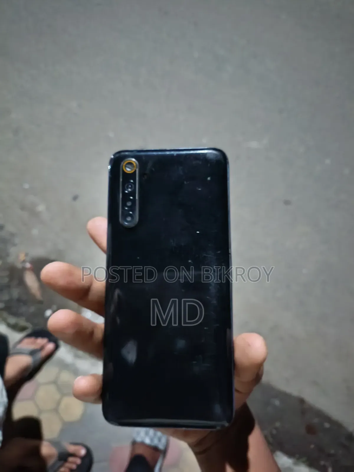 রিয়েলমি ৬ ১২৮ জিবি ব্ল্যাক