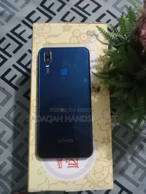 Vivo Y11 32 GB Blue