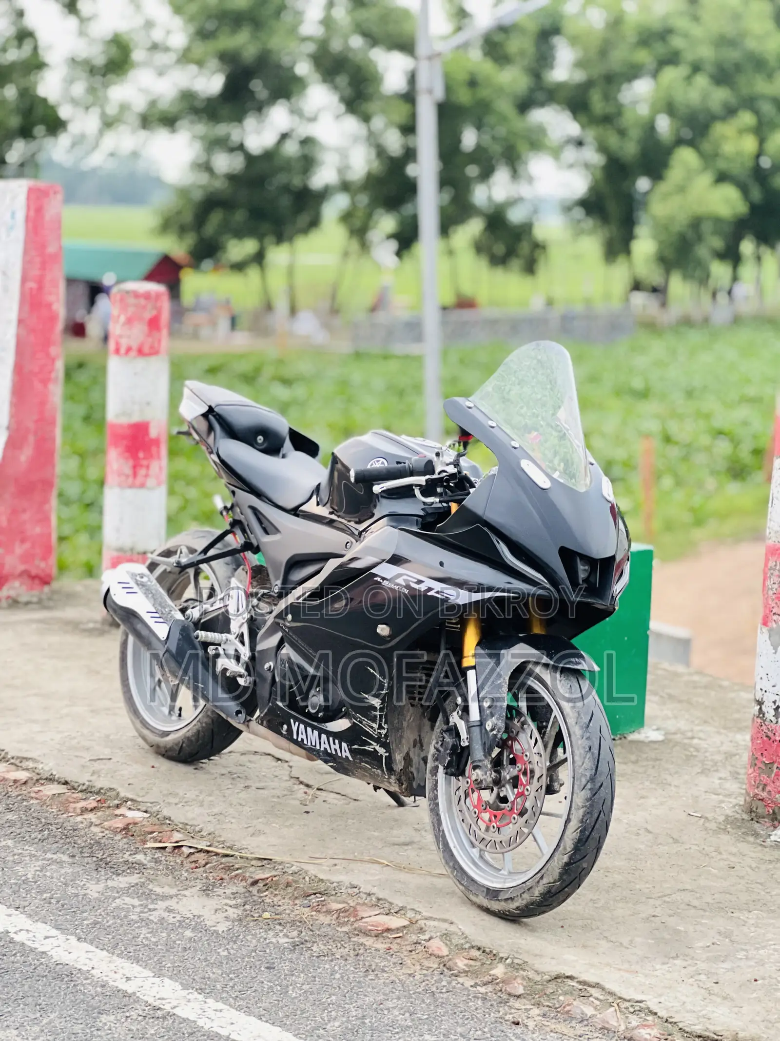 নিউ ইয়ামাহা আর১ ২০২২ ব্ল্যাক