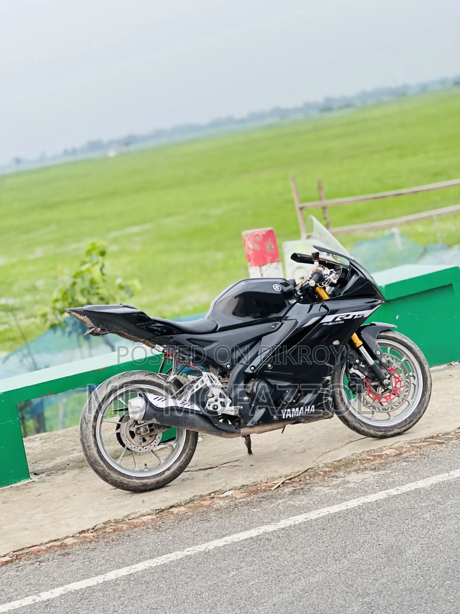 নিউ ইয়ামাহা আর১ ২০২২ ব্ল্যাক