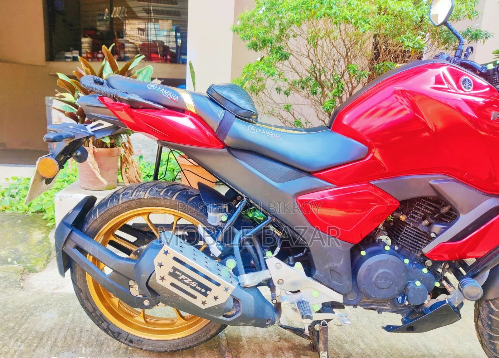 Yamaha FZS V4 2025 Red