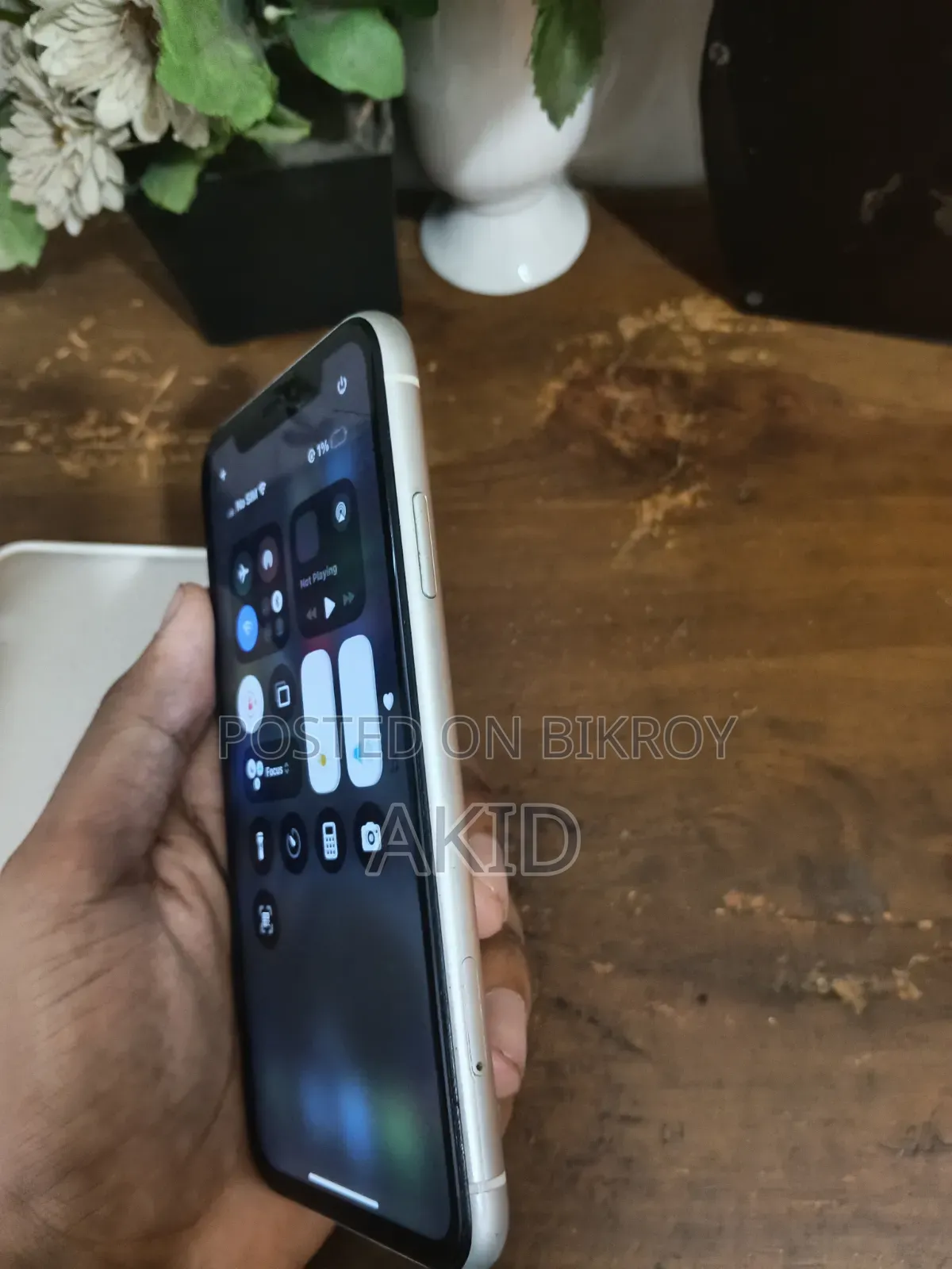 অ্যাপল আইফোন এক্সআর ৬৪ জিবি সাদা