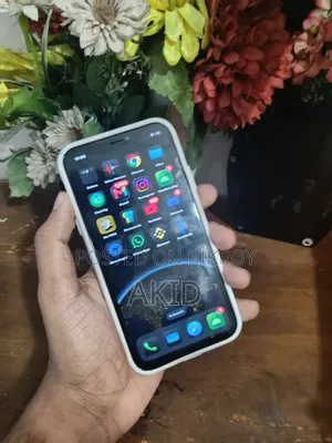 অ্যাপল আইফোন এক্সআর ৬৪ জিবি সাদা