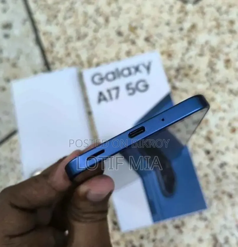 স্যামসাং গ্যালাক্সি এ১৭ ৫জি ২৫৬ জিবি নীল